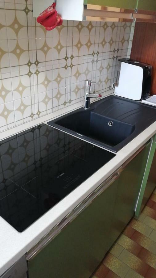 Grande Casa Di Famiglia Lejlighed Temù Eksteriør billede